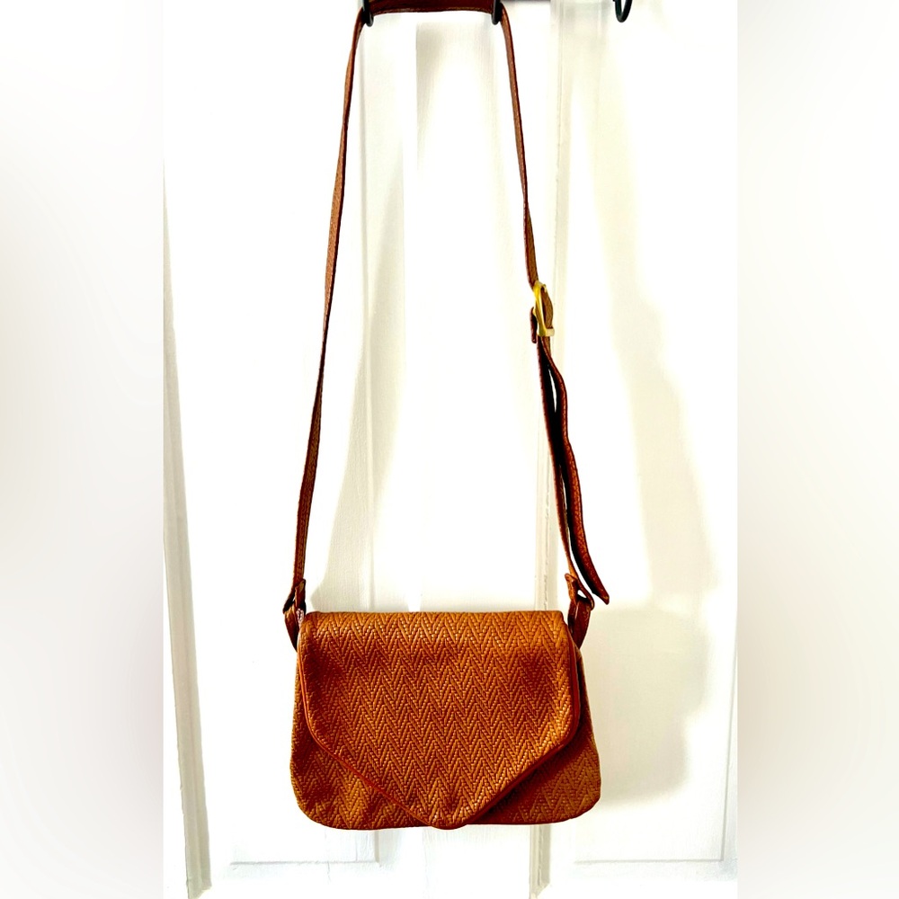 Vintage Mowen Leather woven crossbody bag